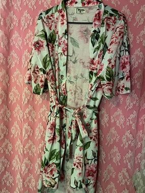 Show Me Your MuMu Floral Short Kimono Robe in Pink & Green